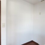 キッチン横収納(内装)
